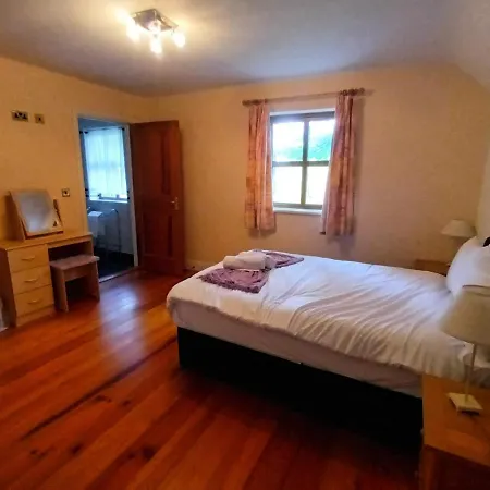 Clós Na Feirme Casa de Férias Galway