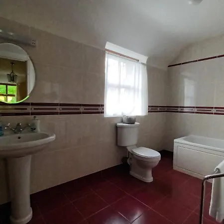 Clos Na Feirme Tatil Evi *